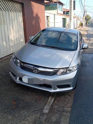 HONDA CIVIC 1.8 LXS 16V FLEX 4P MANUAL HONDA CIVIC 1.8 LXS 16V FLEX 4P MANUAL